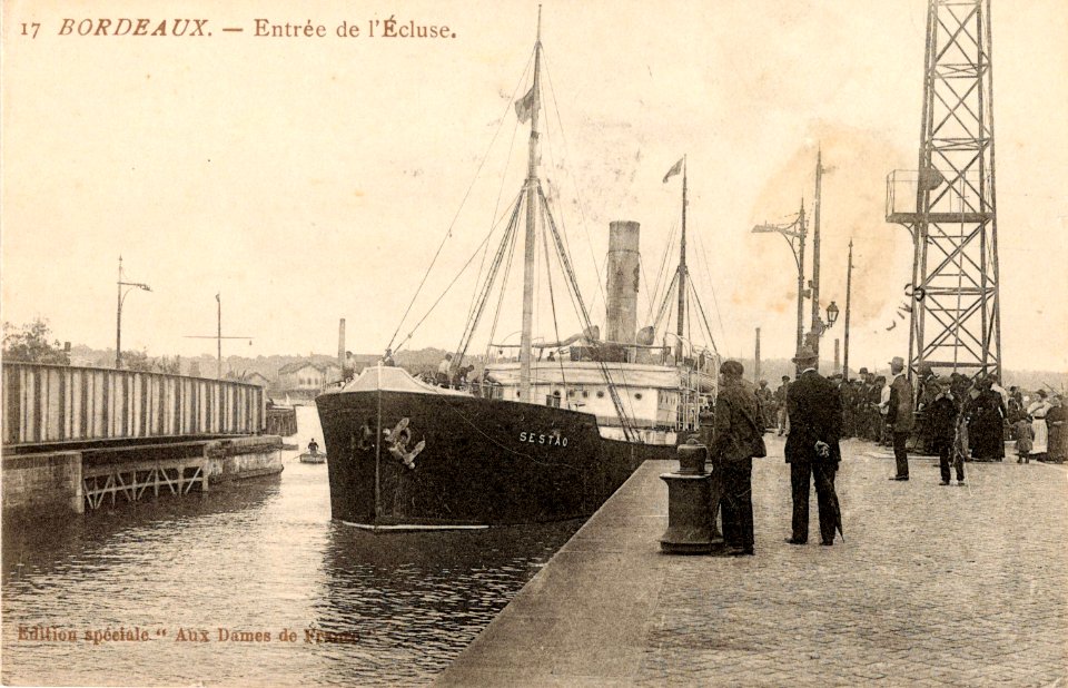 Bordeaux - Entrée de l'écluse
