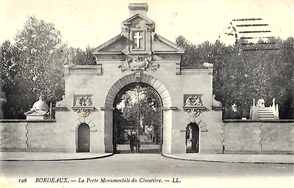 Bordeaux - cimetière de la Chartreuse - entrée principale 2