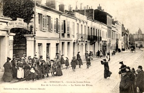 Bordeaux - Lycée-de-Jeunes-Filles - rue de la Croix-Blanche