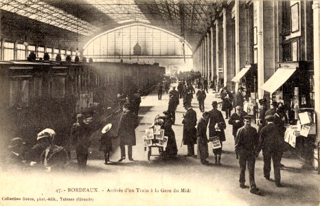 Bordeaux - Gare du Midi - arrivée d'un train