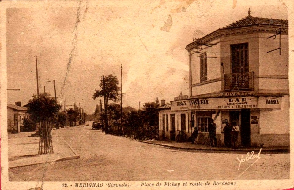 Bordeaux - Place de Pichey