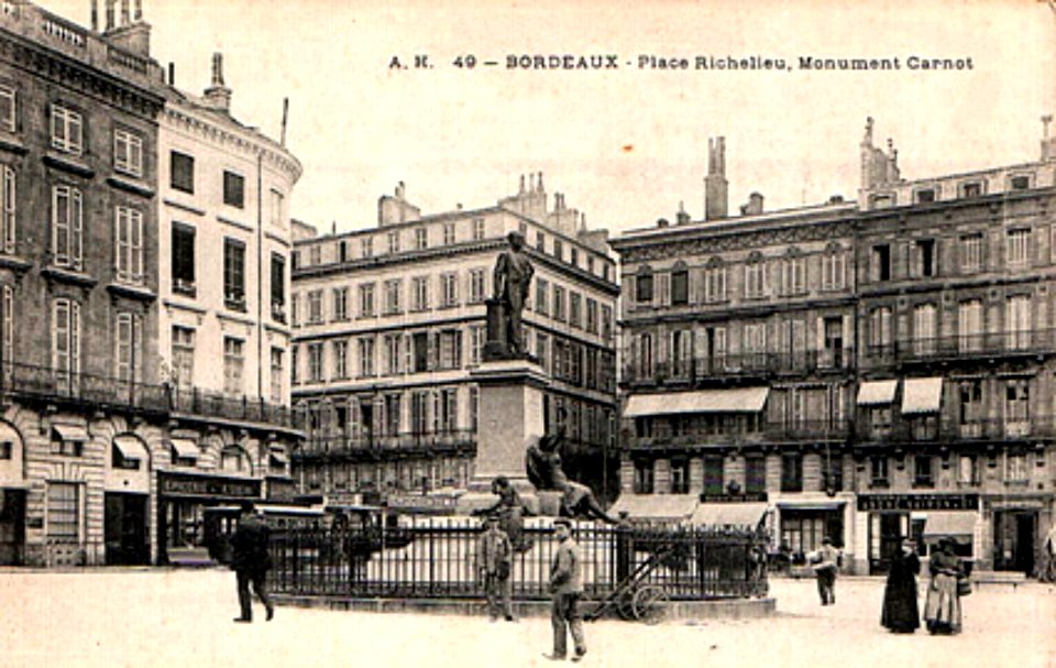 Bordeaux - Place Richelieu 3