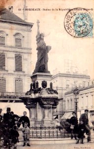 Bordeaux - Place Picard 2