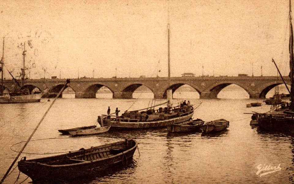 Bordeaux - Pont de Pierre 10
