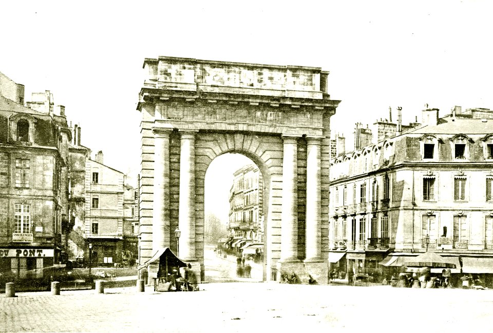 Bordeaux - Porte de Bourgogne 1