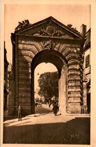 Bordeaux - Porte Dijeaux 10