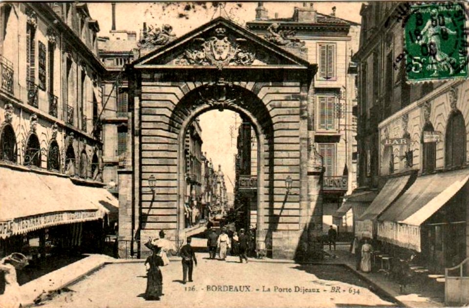 Bordeaux - Porte Dijeaux 6