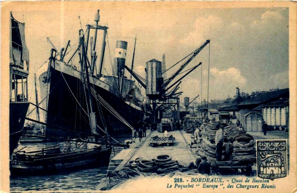 Bordeaux - Quai de Bacalan - Le paquebot 'Europe'