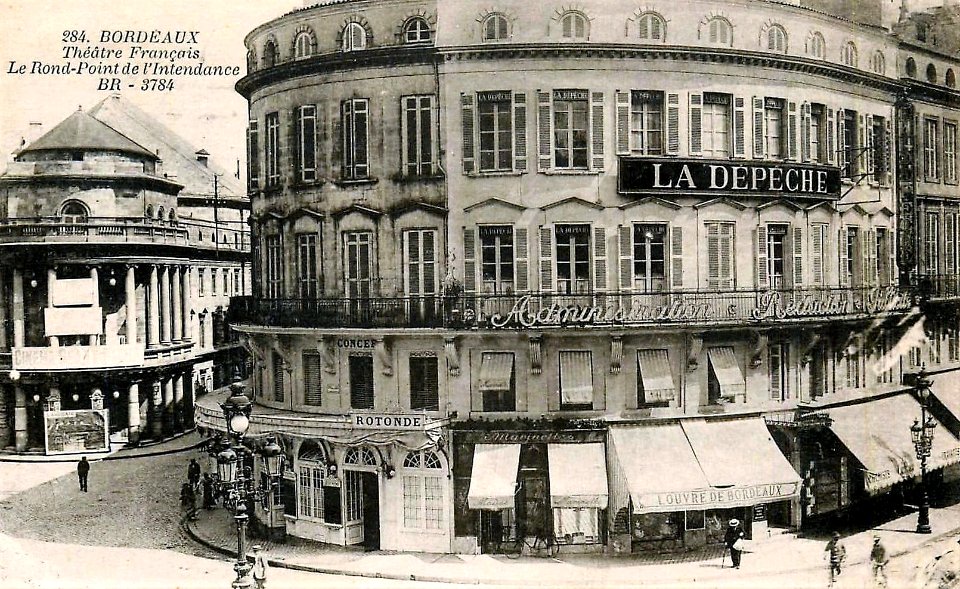 Bordeaux - Théâtre Français - rond-point de l'Intendance