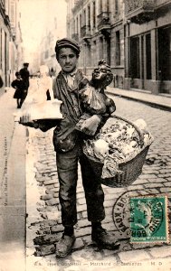 Bordeaux - Types bordelais 4 - marchande de statuettes