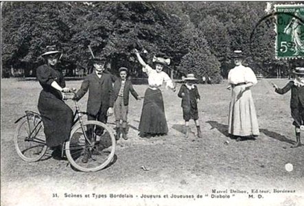 Bordeaux - Types bordelais 31 - joueuses de diabolo