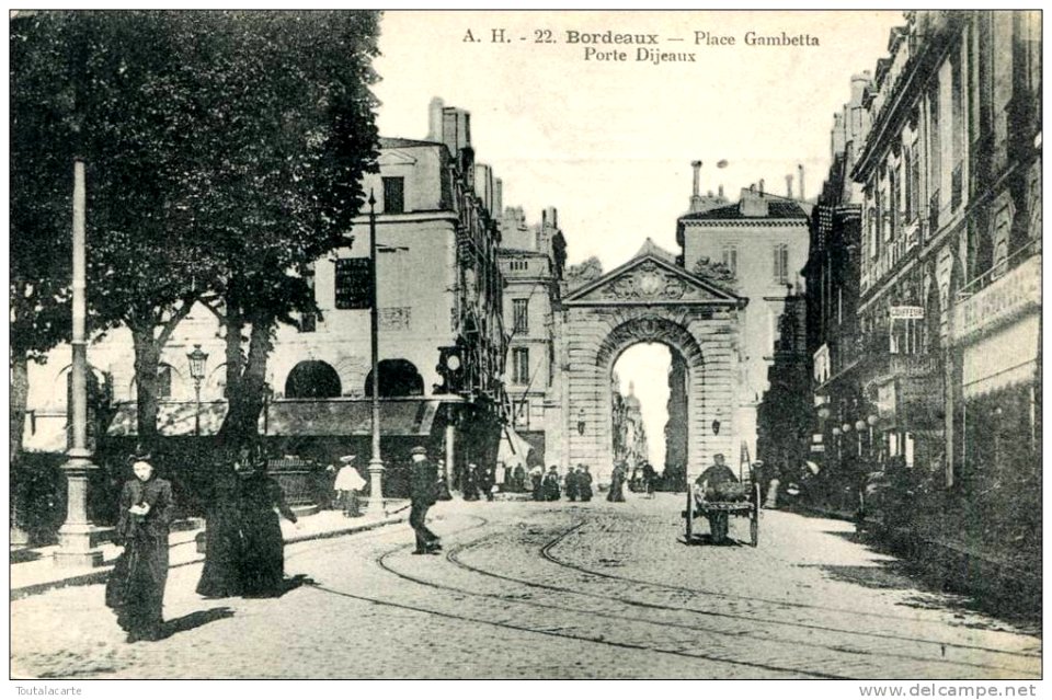 Bordeaux - Porte Dijeaux 5
