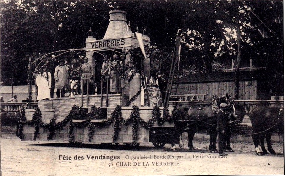 Bordeaux fête-des-vendanges 58 Char de la verrerie