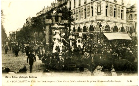 Bordeaux fête-des-vendanges Char de La Réole a
