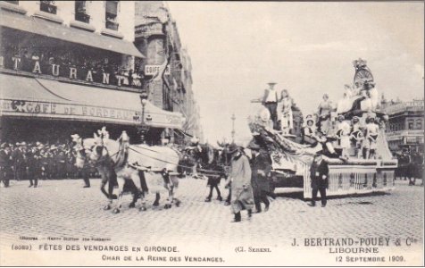 Bordeaux fête-des-vendanges Char de la Reine des vendanges c