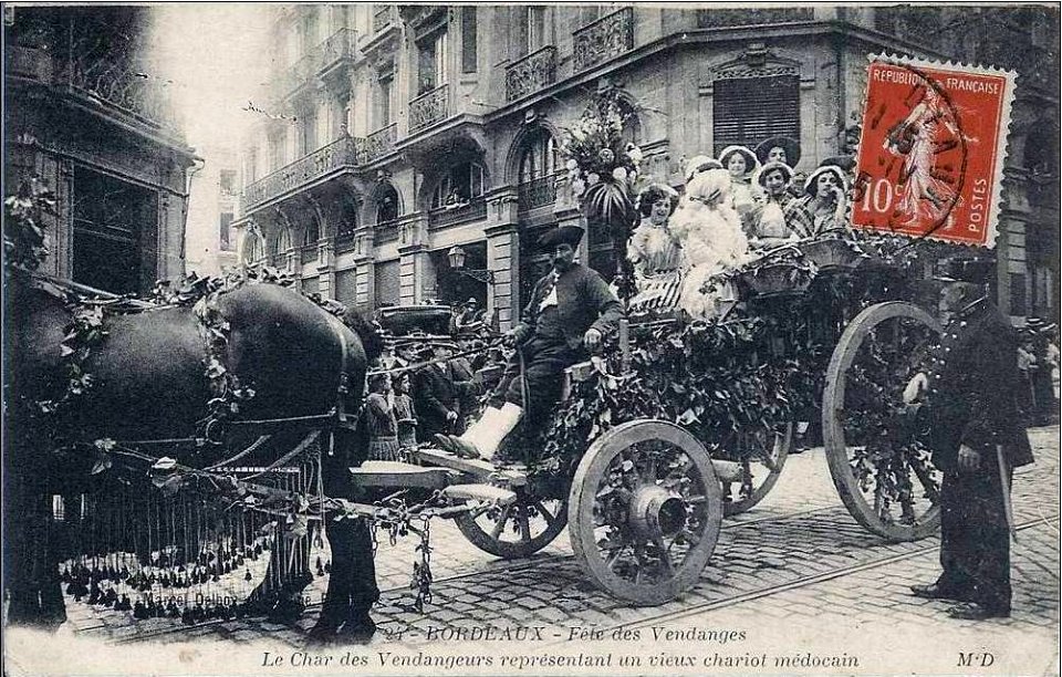 Bordeaux fête-des-vendanges Char du Médoc a