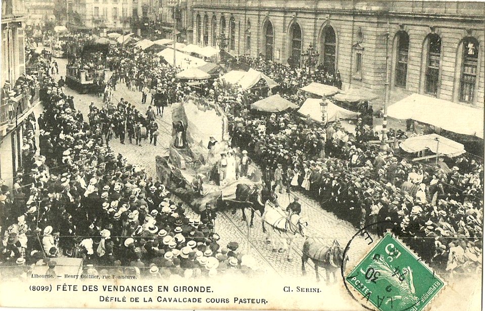 Bordeaux fête-des-vendanges Defilé de la cavalcade a