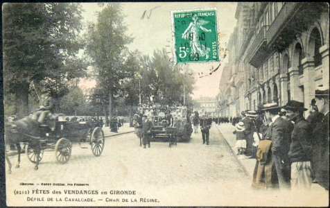 Bordeaux fête-des-vendanges Defilé de la cavalcade b
