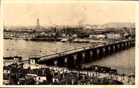 Bordeaux le pont-de-pierre 4