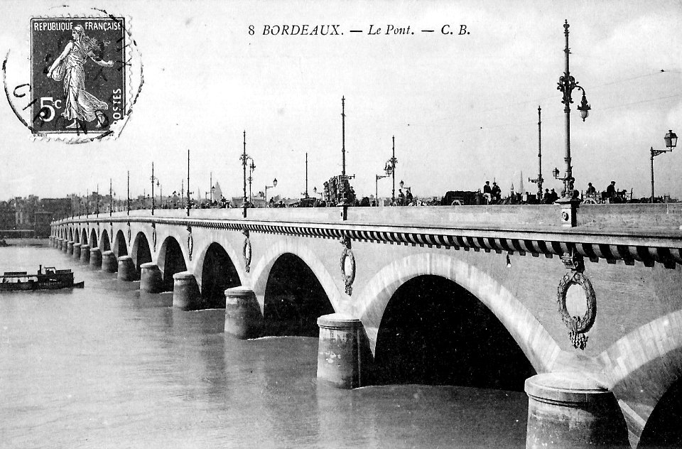 Bordeaux le pont-de-pierre 6