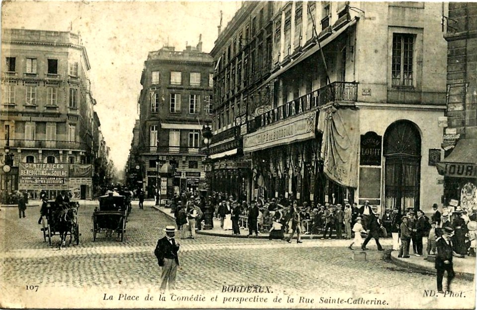 Bordeaux place de la comedie 21