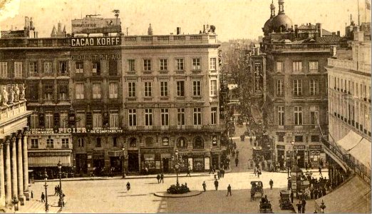Bordeaux place de la comedie 19