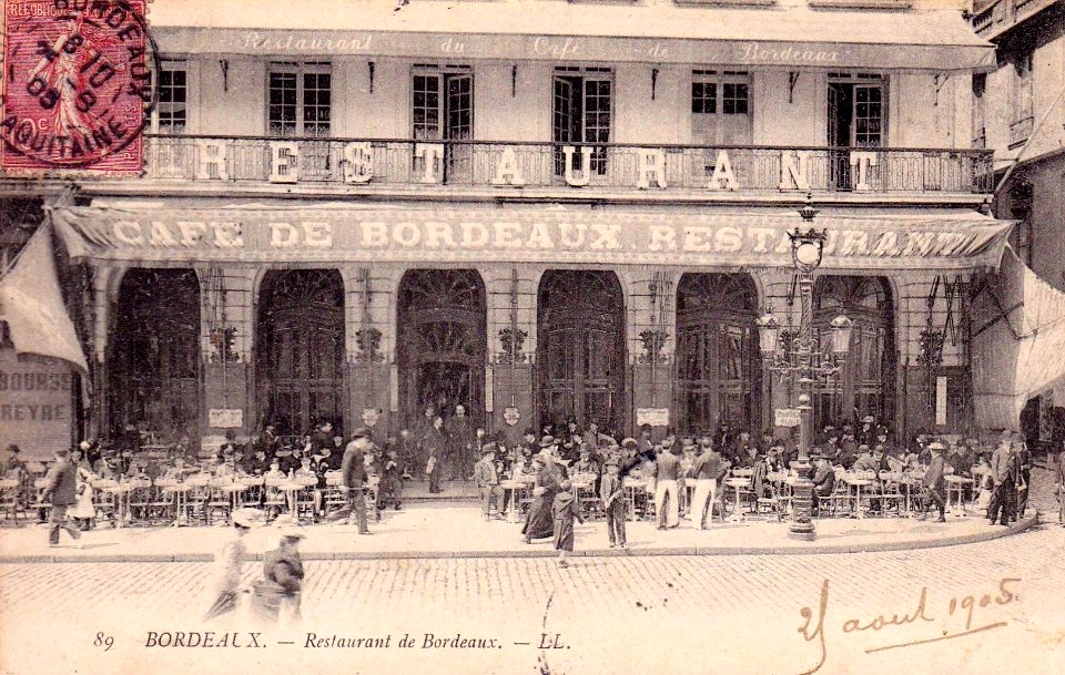 Bordeaux place de la comedie 23