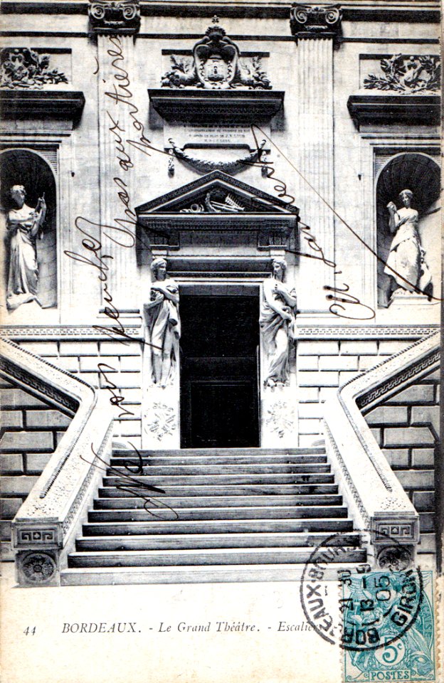 Bordeaux place de la comedie Grand théâtre 1