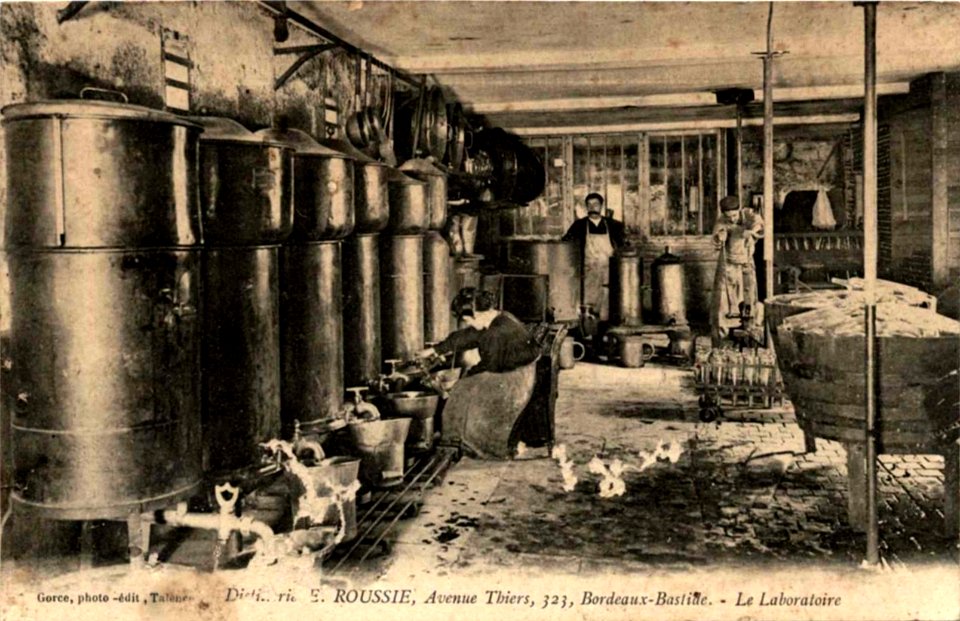 Bordeaux-Bastide - Distillerie Roussie 1 (Gorce)