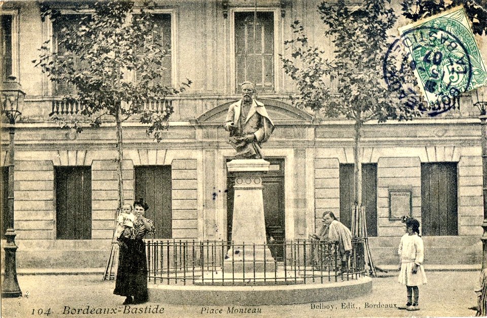 Bordeaux-Bastide - Place Monteau (Delboy)