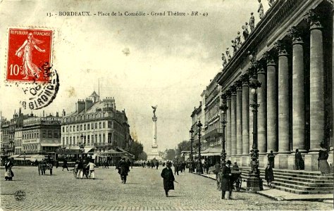 Bordeaux place de la comedie 4