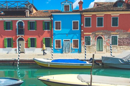 Apartment canal boat