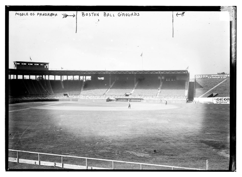 Boston ball grounds - 1912 (middle of panorama), 9-28-12 LCCN2014690943