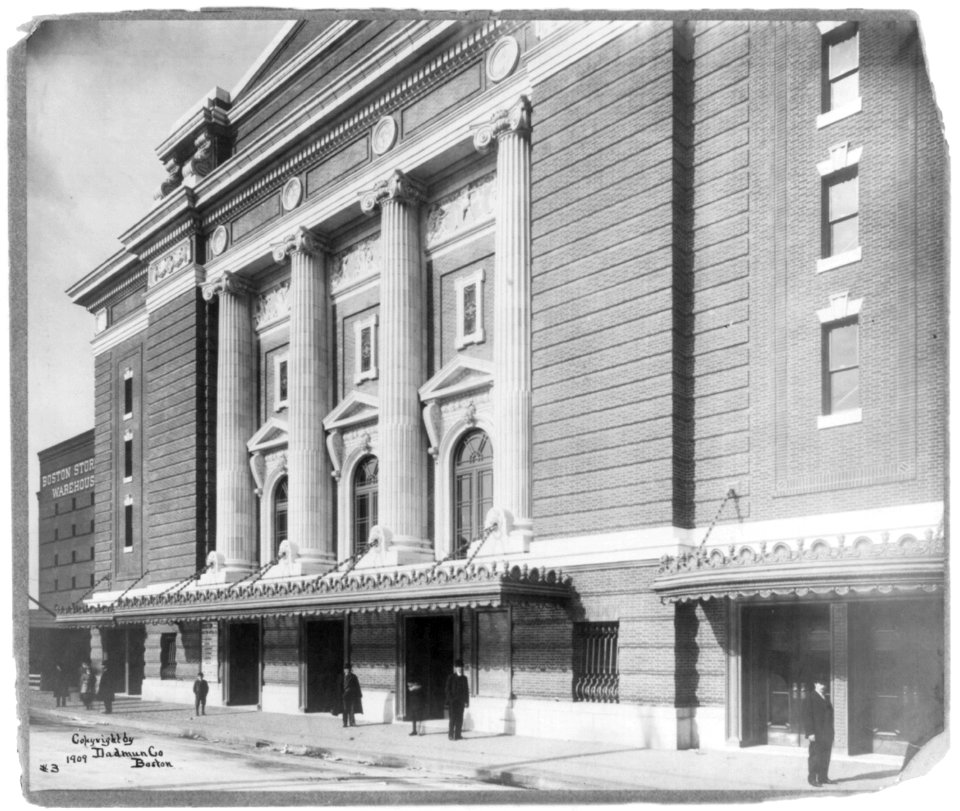 Boston Opera House LCCN2004667672