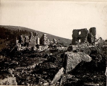Bosco.Ehemaliger italienischer Stützpunkt Monte Katze. (BildID 15635917)