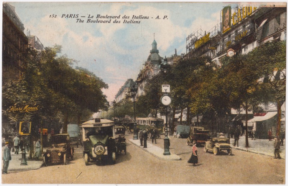 Boulevard des Italiens, vintage postcard