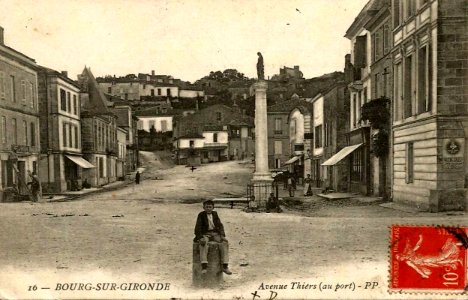 Bourg - Place Thiers 1