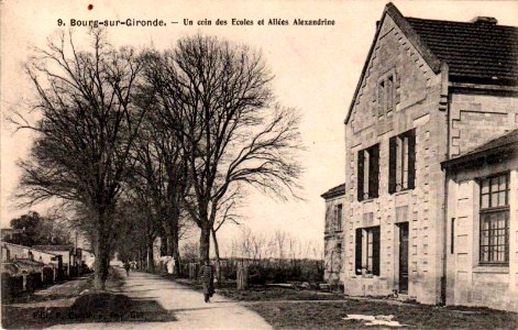 Bourg - Ecoles 4