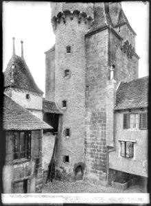 CH-NB - Aigle, Château, Donjon, vue partielle - Collection Max van Berchem - EAD-7161
