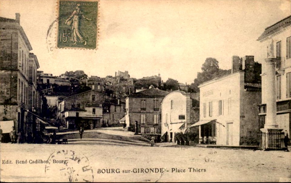 Bourg - Place Thiers 4
