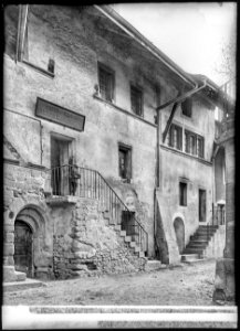 CH-NB - Avenches, Maison, Façade, vue partielle - Collection Max van Berchem - EAD-7186