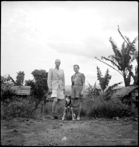 CH-NB - Belgisch-Kongo, bei Thysville (Mbanza Ngungu)- Menschen - Annemarie Schwarzenbach - SLA-Schwarzenbach-A-5-26-044