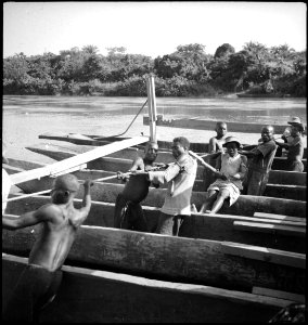 CH-NB - Belgisch-Kongo, Fluss Jturi (Aruwimi)- Alltagsszene - Annemarie Schwarzenbach - SLA-Schwarzenbach-A-5-25-115