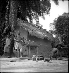 CH-NB - Belgisch-Kongo, Route Royale Congo-Nil- Alltagsszene - Annemarie Schwarzenbach - SLA-Schwarzenbach-A-5-25-117