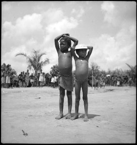 CH-NB - Belgisch-Kongo, Molanda (Malanda)- Menschen - Annemarie Schwarzenbach - SLA-Schwarzenbach-A-5-25-094