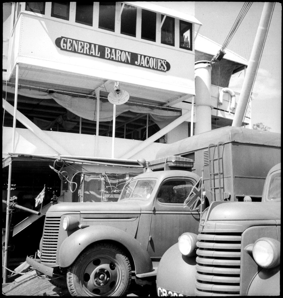 CH-NB - Belgisch-Kongo, Fluss Kongo- Fahrzeuge - Annemarie Schwarzenbach - SLA-Schwarzenbach-A-5-25-242