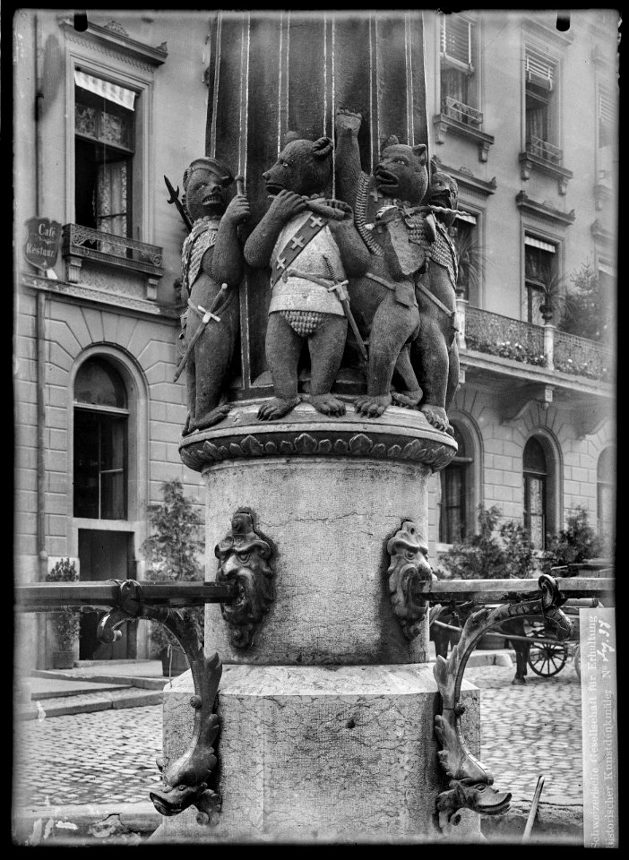 CH-NB - Bern, Kindlifresserbrunnen, vue partielle - Collection Max van Berchem - EAD-6618