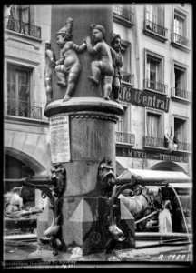 CH-NB - Bern, Pfeiferbrunnen, vue partielle - Collection Max van Berchem - EAD-6602