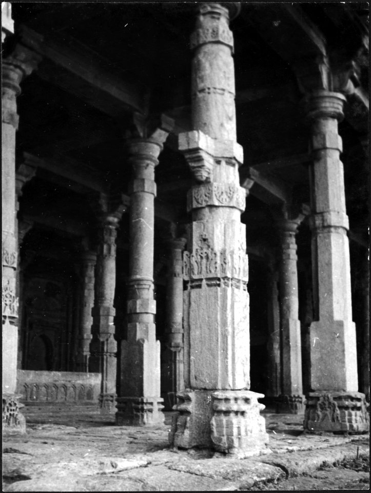 CH-NB - Britisch-Indien, Dhar- Lat Masjid (Pillar Mosque) - Annemarie Schwarzenbach - SLA-Schwarzenbach-A-5-22-137