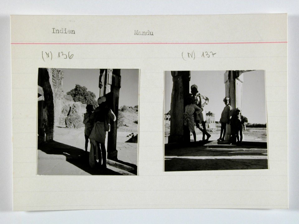 CH-NB - Britisch-Indien, Mandu (Mandav)- Menschen - Annemarie Schwarzenbach - SLA-Schwarzenbach-A-5-23-043